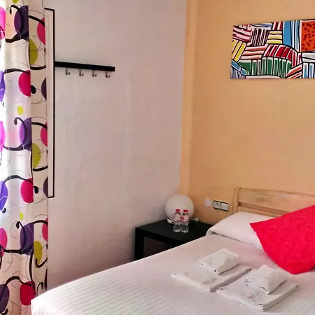 게스트하우스 호스탈 라 팔메라 2*