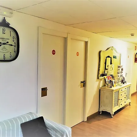 게스트하우스 호스탈 라 팔메라 2*