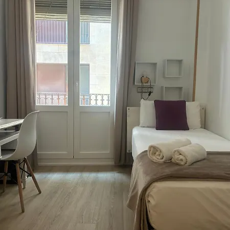 La Palmera 2* Barcelona