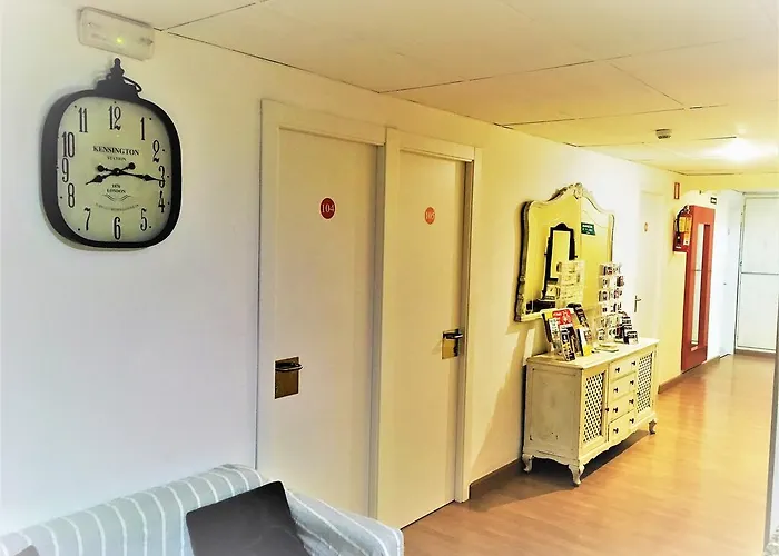 ゲストハウス オスタル ラ パルメラ 2*